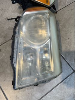 Honda pilot headlight