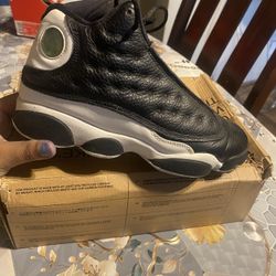 Black And White Jordan 13 6 Y