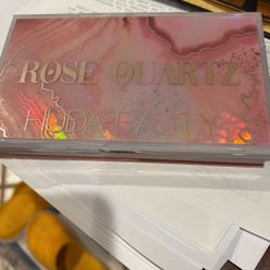 Huda Beauty Rose Quartz