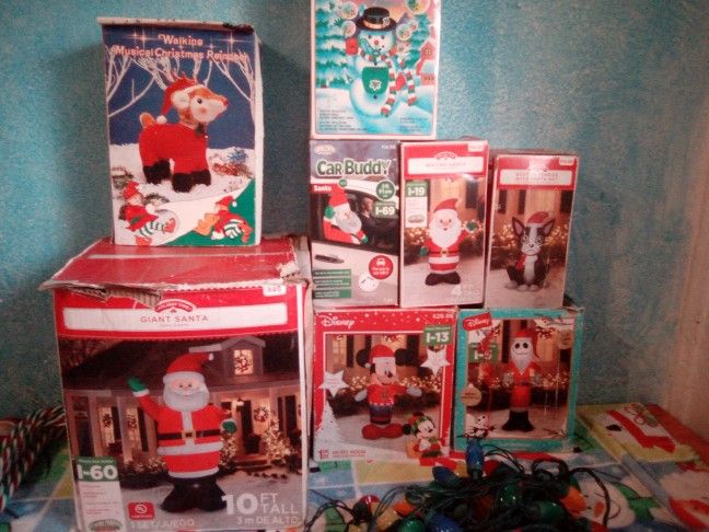 CHRISTMAS INFLATABLES, OUTDOOR LIGHTS AND DECORATIONS BUNDLE