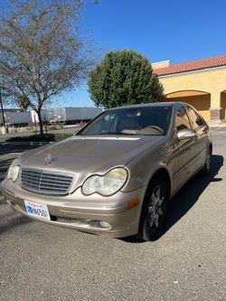 2001 Mercedes-Benz C-Class