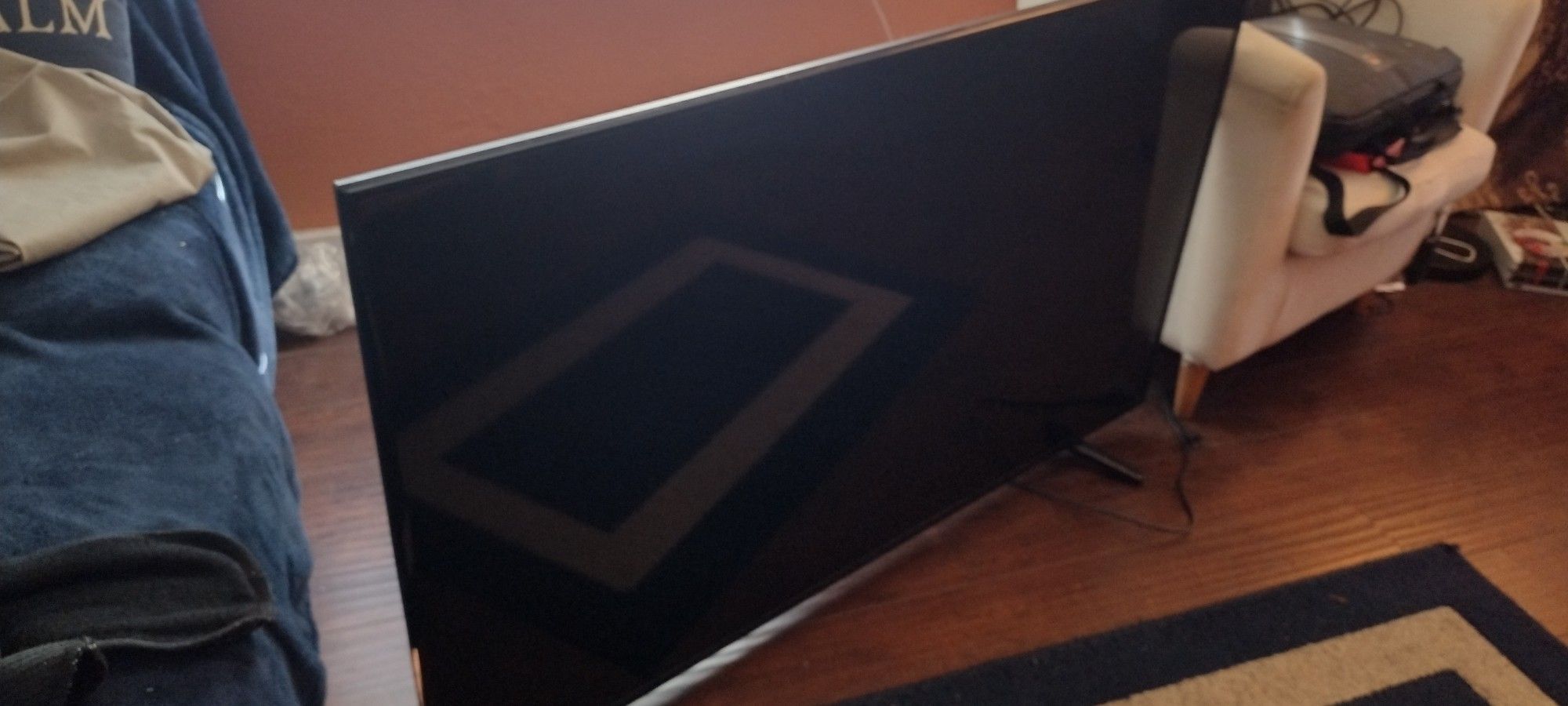 55 Inch insignia Flat Screen TV For Sale