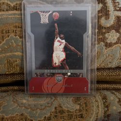 Dwayne Wade 2005 Limited Edition #4