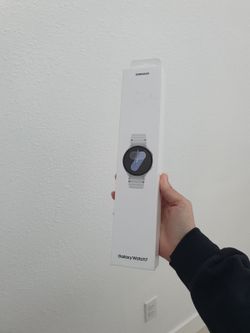 10% off uptp 50$ each item Valid until June 30th - Samsung - Galaxy Watch 7 44MM Bluetooth (Brand New) Silver