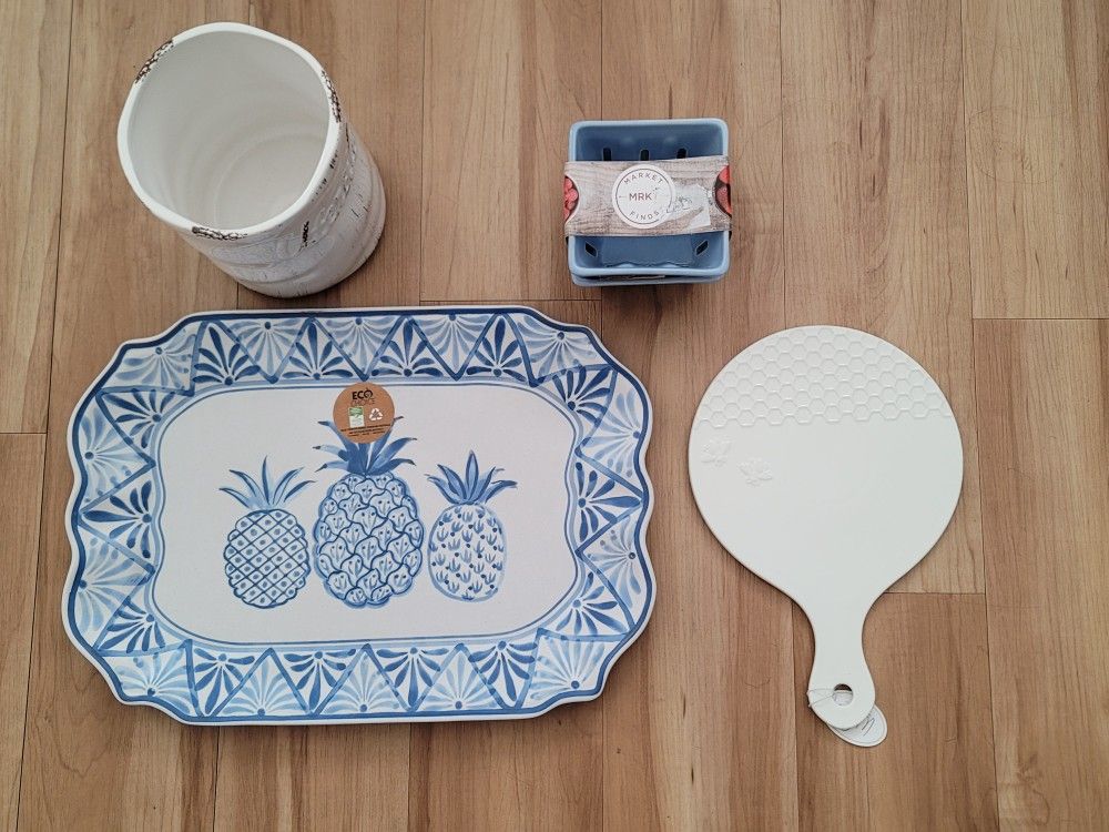 (NEW) Dinner Tray, Pot Cover, Berry Container, Plant Pot