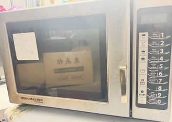 Menumaster Commercial Microwave Oven