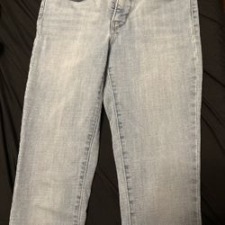 $7 Levi’s Women Size 25 Skinny