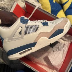 miltary blue jordan retro 4