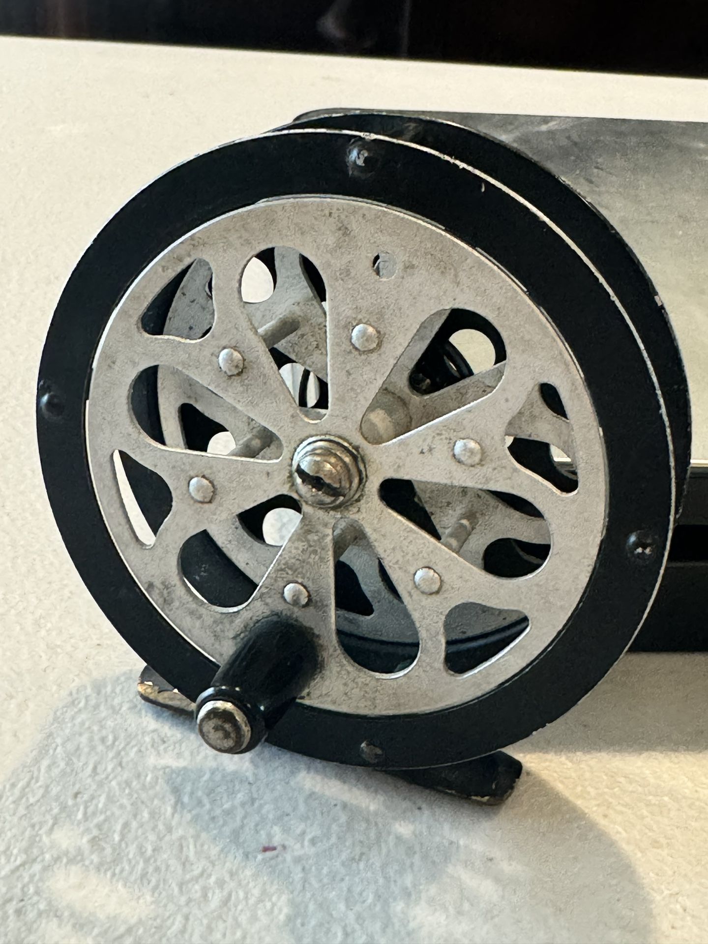 USA Vintage PFlueger Sal-Trout 1554 Single-action 3 3/4” Fly Reel-used/ Great +Mshipping Available