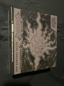 Pokemon Center Pitch Black ETB