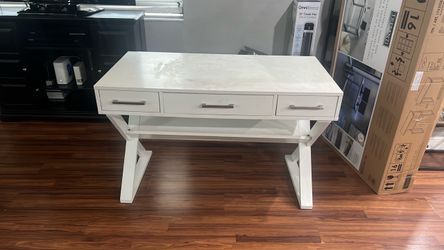 Free desk