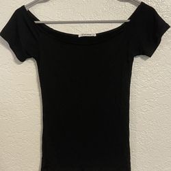 Black Off-Shoulder Fitted Tee
