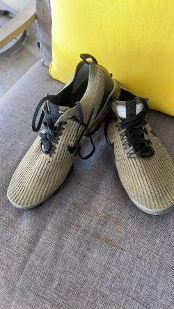 Nike tennis shoes 11.5