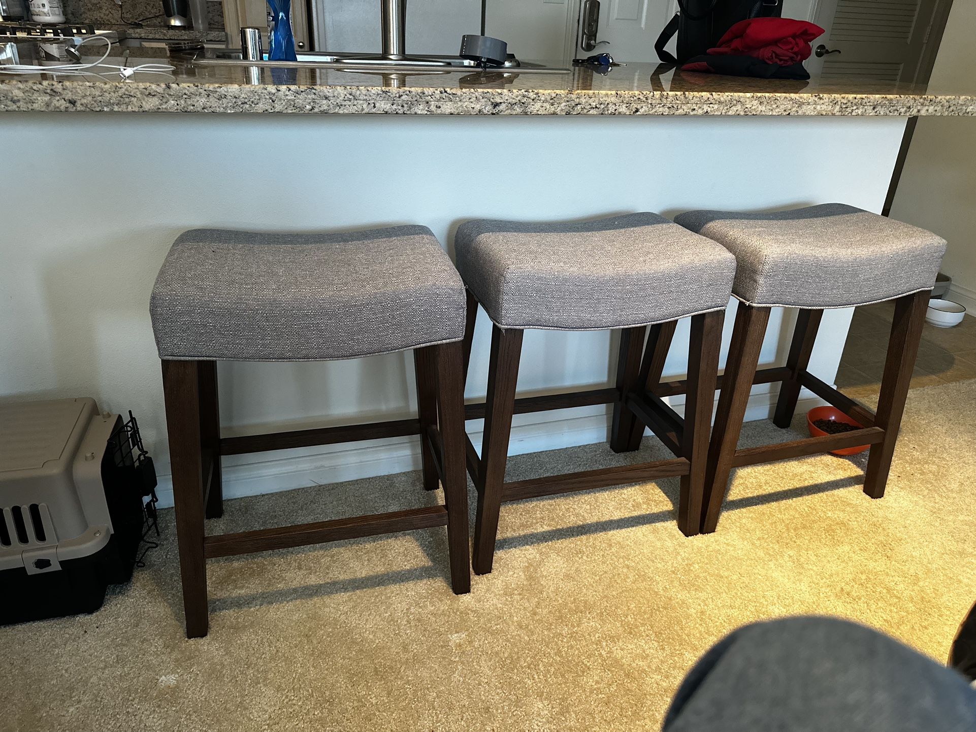 3 Bar Stools