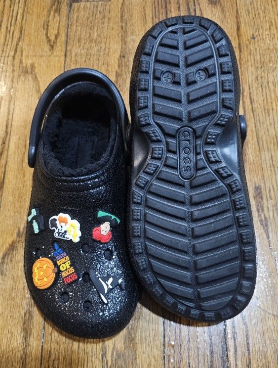 Crocs Women's Size 7 Like New 99%