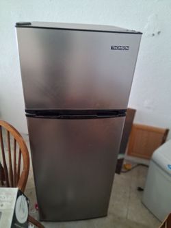 Thomson Top-Freezer Refrigerator