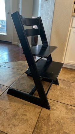 Stokee trip trapp highchair
