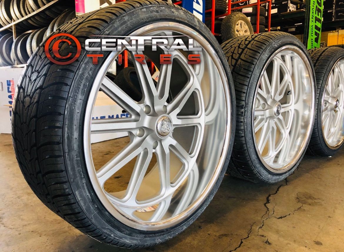 22” Us Mags Rambler Wheels. C10 Squarebody OBS .. In Stock