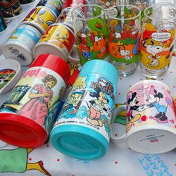 Vintage Vtg 1970s - 2000s Disney Looney Tunes Snoopy Charlie Brown Nba Mlb Nfl Sports Movie TV Muppets Scooby-Doo Cups Mugs Glasses Glassware 