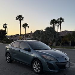 2010 Mazda  3 touring 