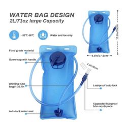 1 Clape Hydration Backpack with 2L Water Bladder