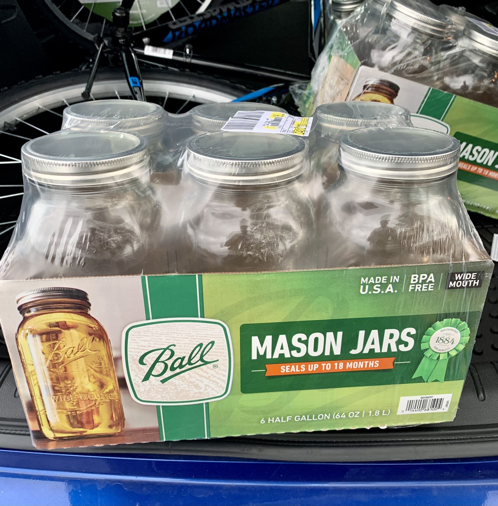 Mason Jars 64oz (half gallon) set of 6! Ball Jars - food storage - Kitchen