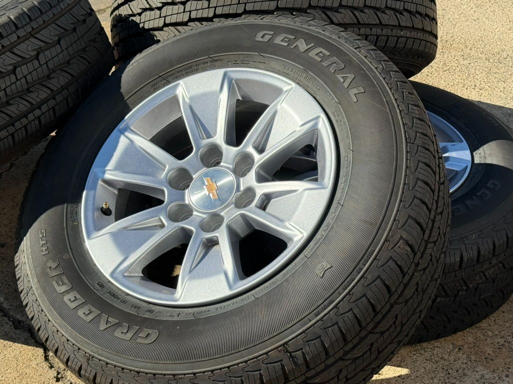 DELIVERY 17" GMC Sierra Yukon OEM wheels rims tires Chevy Tahoe Silverado Tires 255/70R17