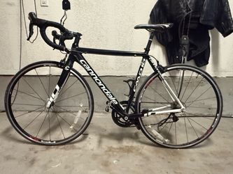 2011 Cannondale Caad10 105 - 52cm. Low miles