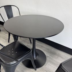 31.5 Kitchen Table + 3 Chairs 