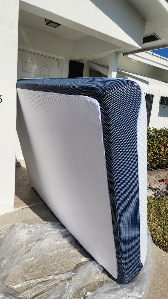 Tempur-Pedic Mattresse for Sale in Boynton Beach, FL - OfferUp