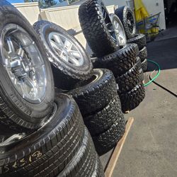 🔥🚨 ¡RINES USADOS PARA TROKAS! 🚨🔥
Tenemos rines usados para diferentes tipos de trokas y camionetas 🛻💪
👉 Pregunte por los suyos, tenemos diferen