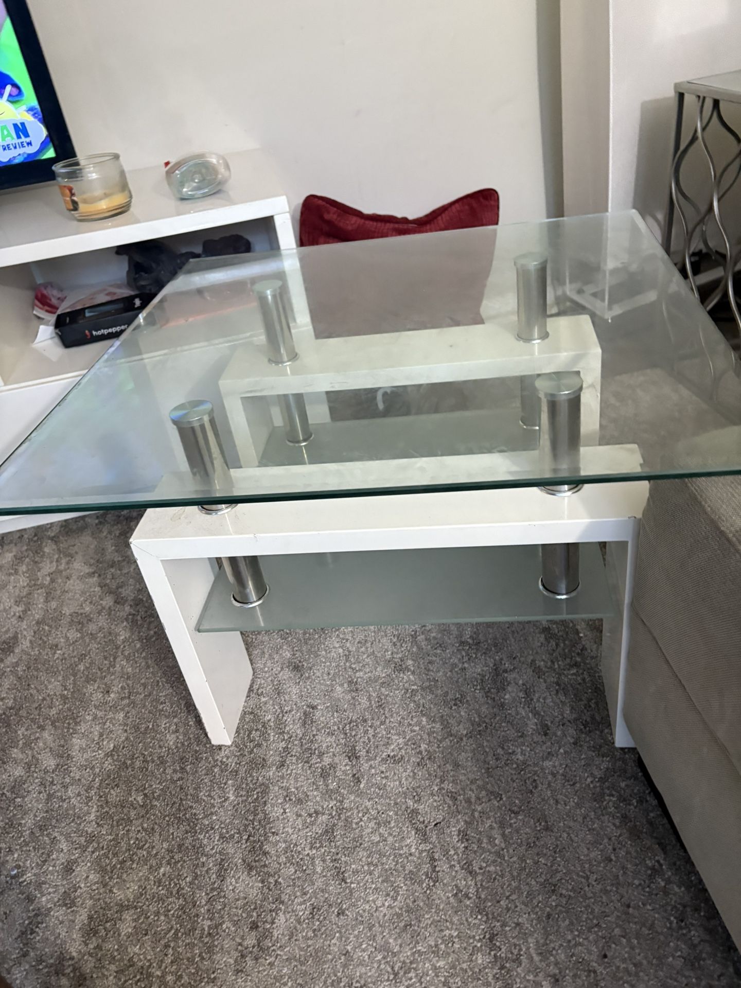 End/coffee Table
