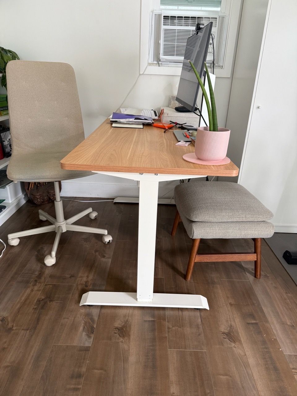 Adjustable Standing Desk for Sale in San Diego, CA - OfferUp