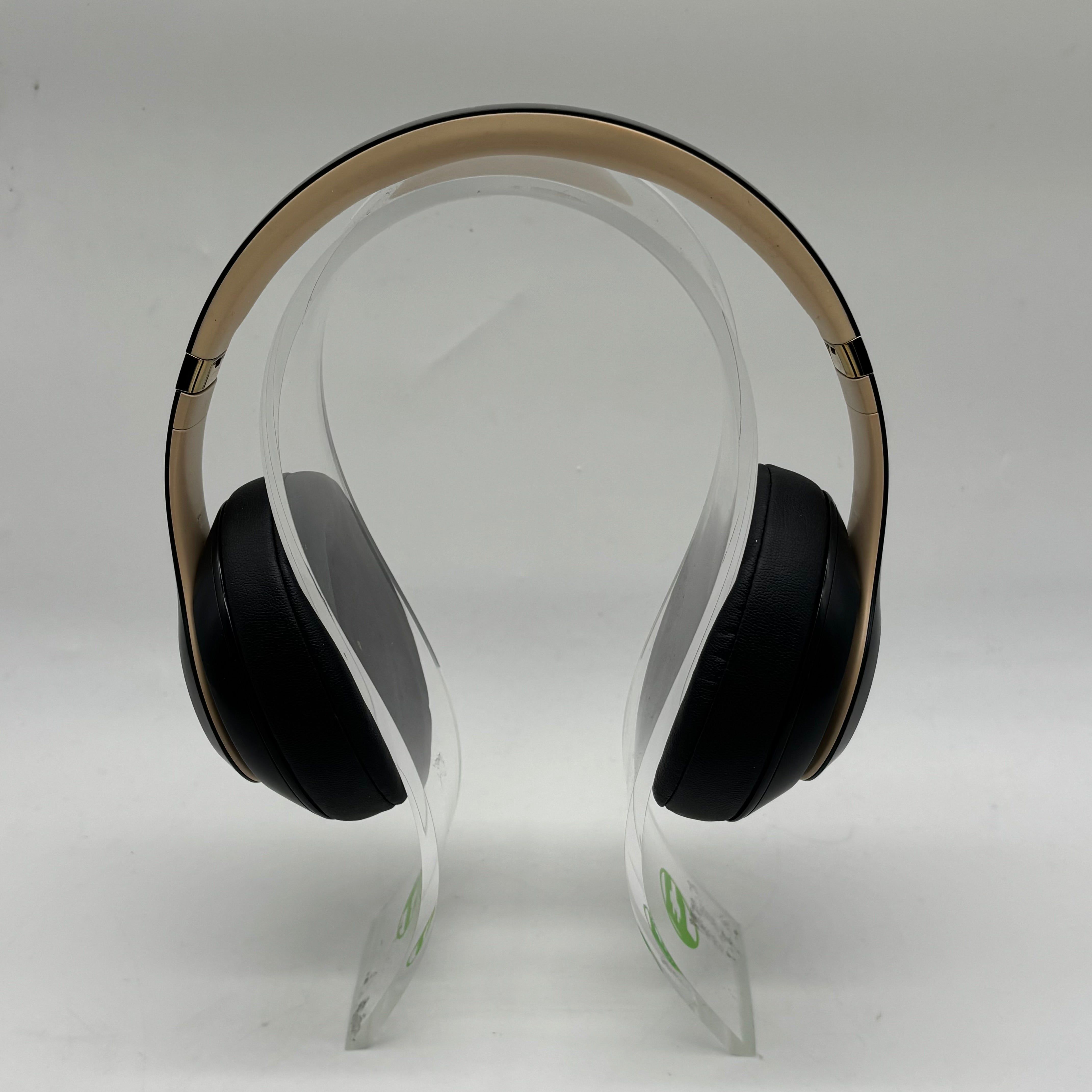 Beats Studio3 Wireless Over-Ear Bluetooth Headphones Black MXJA2LL/A