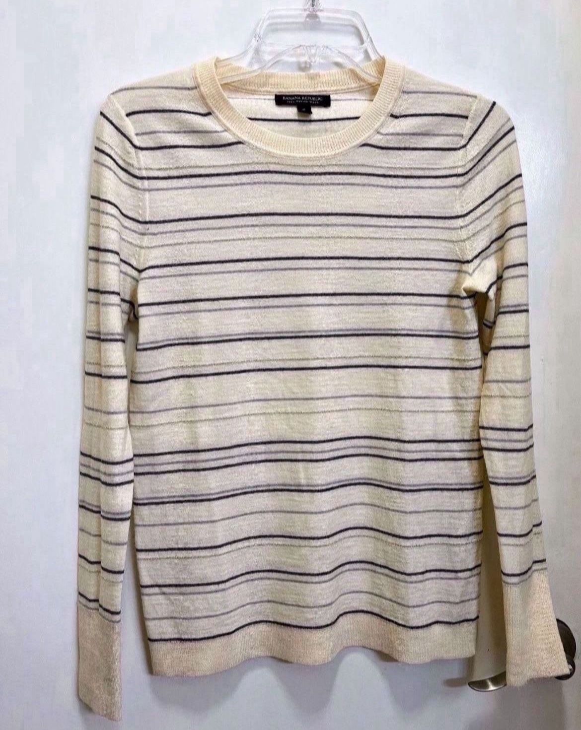 Price Just Dropped: Banana Republic Thin Sweater Size S (Pick up🛒 In Bellevue) *Check out my Other Posts 🎁