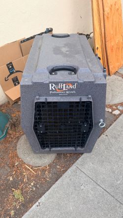 Ruff Land truck kennel