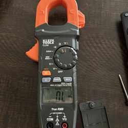 Klein Tools 400 Amp Digital Clamp Meter, AC Auto-Ranging with Temp