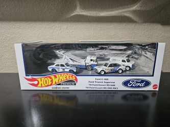 Hot Wheels Premium Ford Race Team