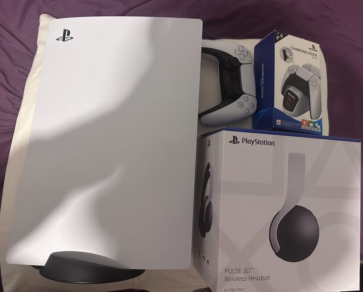 Disc Version PlayStation 5 w/ 3D Headset & Charging Dock