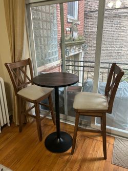 High top table and bar stools
