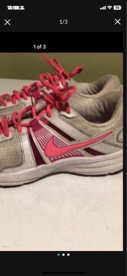 Ladies Nike sneakers