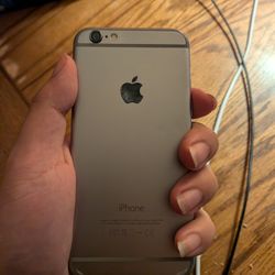 iPhone 6 (64GB) Unlocked Any Company 92% Battery
