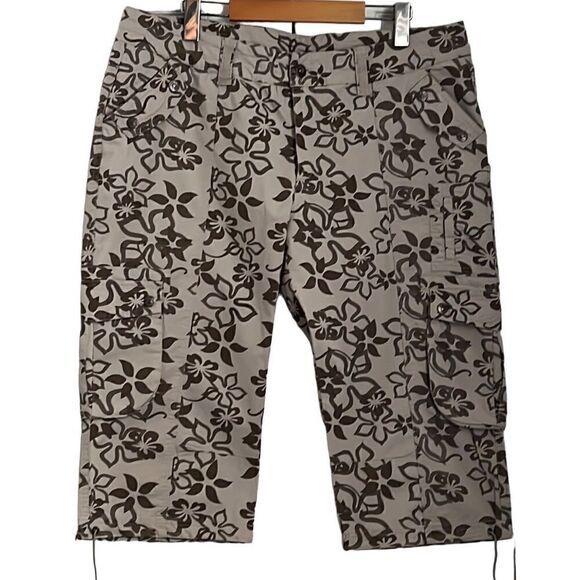 Roots Cotton Flower Print Cargo Shorts Size 14
