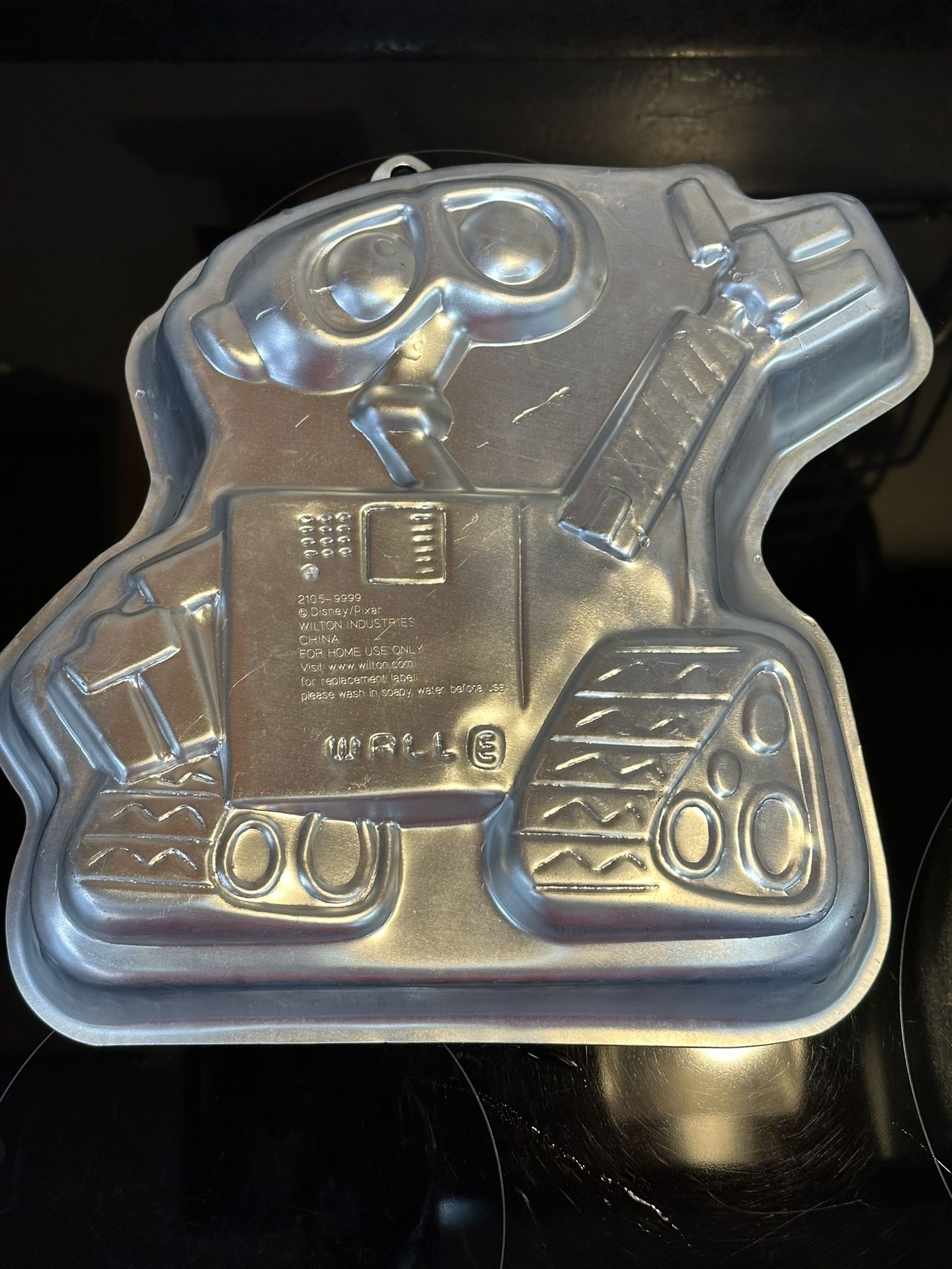 Wilton Disney Pixar WALL-E Cake Pan