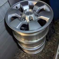 Toyota 16" Rims