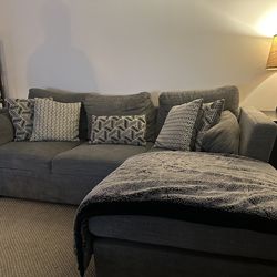 Gray Sectional Pull-Out Sleeper Sofa w/ Storage Chaise