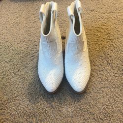 White Cowgirl Boots