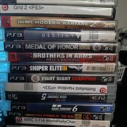21 Games 2 Controller And 2 Ps3 That Need Work21 Games work 2 controllers work. And 2 ps3
Systems both have issues. 