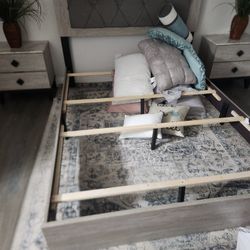 Queen Size Bedroom Set 