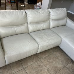Leather Sofa – Rooms To Go – Good Condition